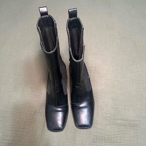 Women's Black Chelsea Boots size 6